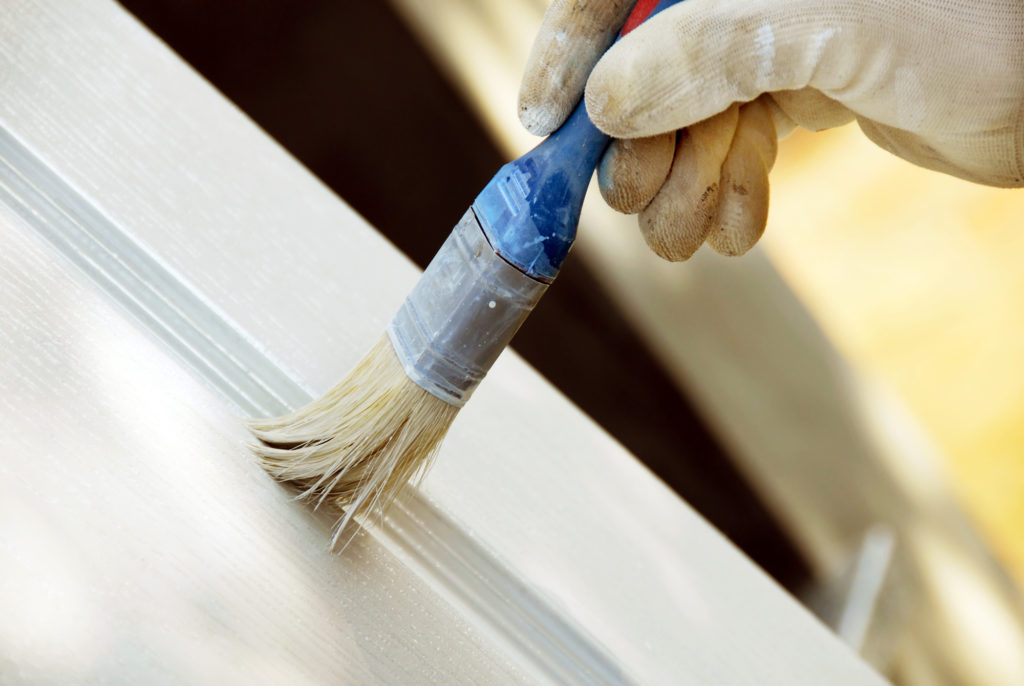 How to Choose the Best Paint Brushes & Rollers For Your Project